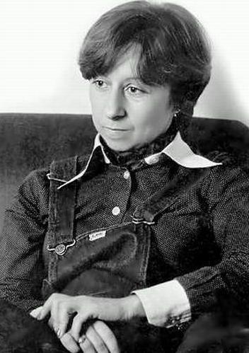 Leah Akhedzhakova Medzhidovna