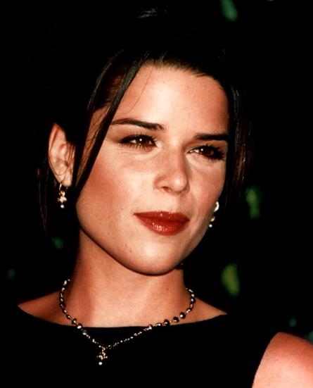 Neve Campbell (Neve Campbell)