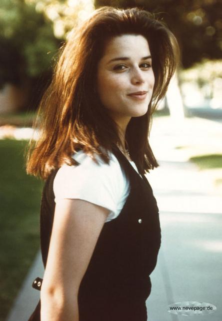 Neve Campbell (Neve Campbell)