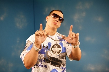   (Daddy Yankee)