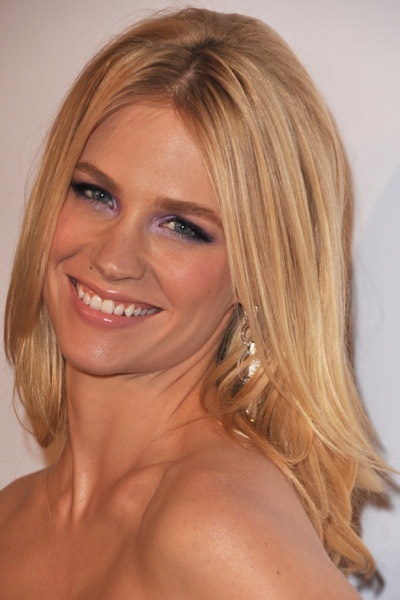   (January Jones)