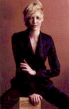   (Connie Nielsen)