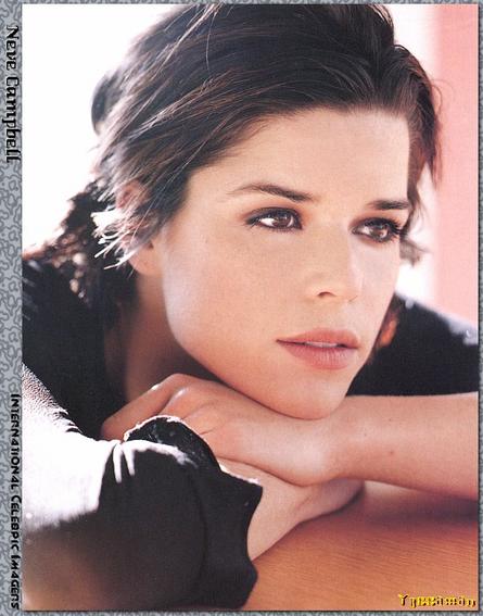   (Neve Campbell)