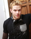    (Kellan Lutz)