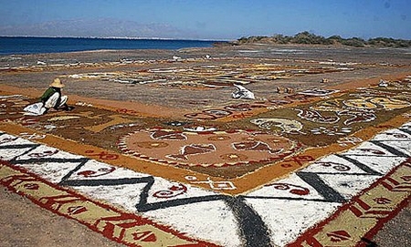 Создан самый большой в мире песочный ковер (фото) ?????? ????? ??????? ? ???? ???????? ?????
